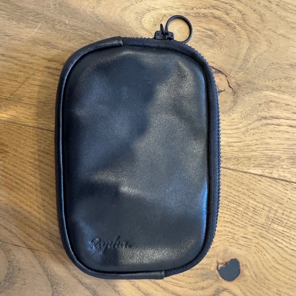 Rapha Black Leather Essentials Case - Picture 1 of 4